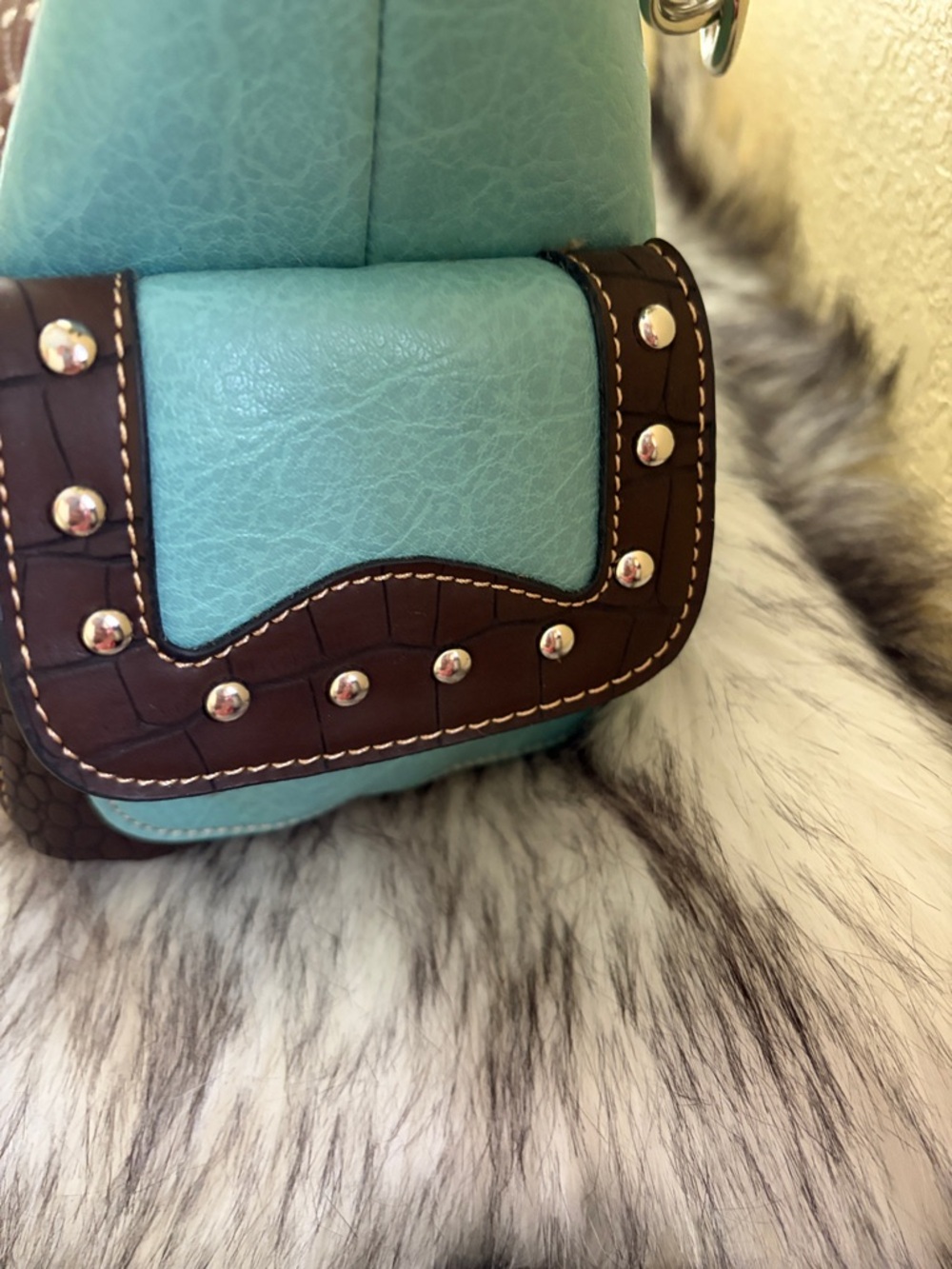Heritage West Turquoise and Brown Embellished Winged Cross Tote - Picture 4 of 14